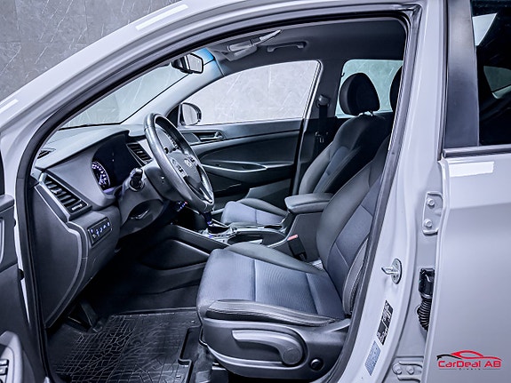 Hyundai Tucson 11 of 30