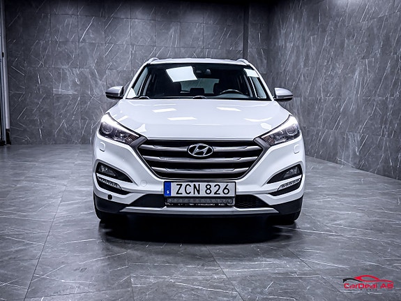 Hyundai Tucson 2 of 30