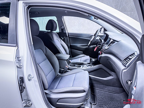 Hyundai Tucson 16 of 30