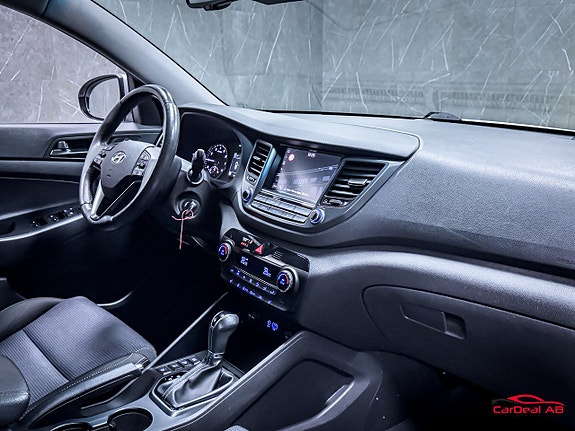 Hyundai Tucson 14 of 30
