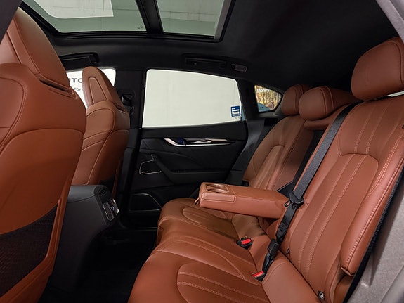 Maserati Levante 16 of 30
