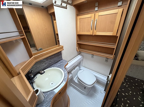 KABE ROYAL 720 GXL KS Dinette -07 14 of 21