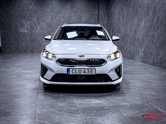 Kia Ceed 2 of 28