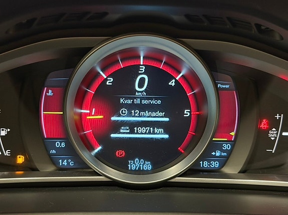 Volvo V40 17 of 21