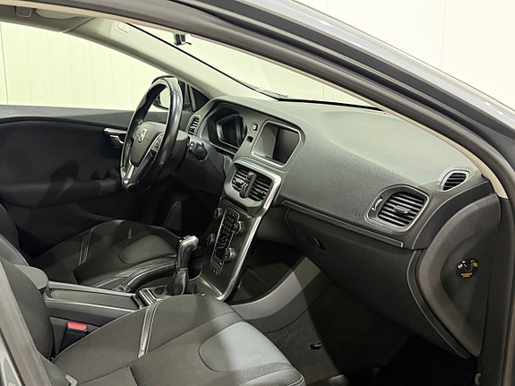 Volvo V40 10 of 11