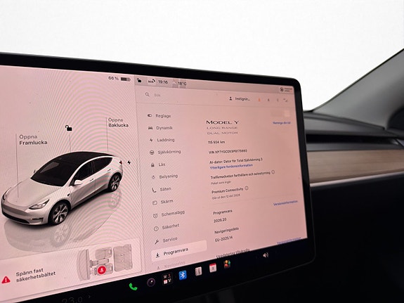 Tesla Model Y 19 of 30