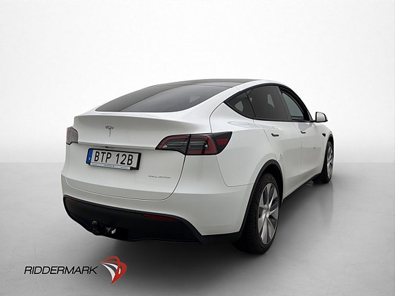 Tesla Model Y 9 of 30