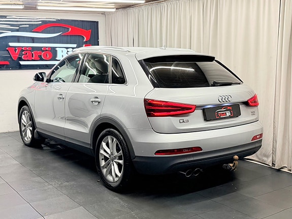 Audi Q3 2 of 27