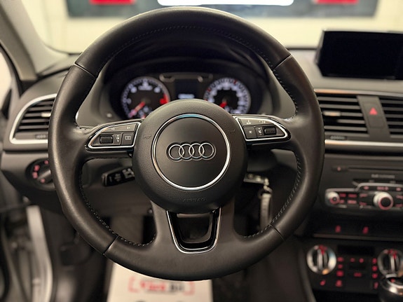 Audi Q3 9 of 27
