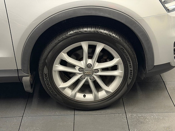 Audi Q3 25 of 27