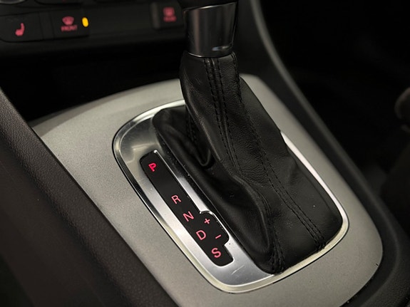 Audi Q3 12 of 27