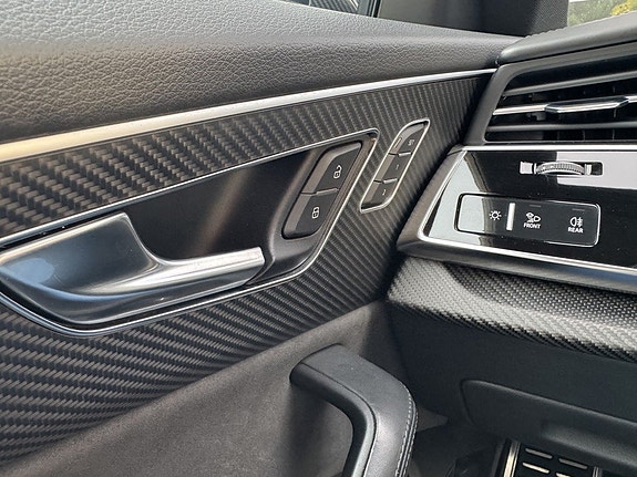 Audi RS Q8 17 of 25