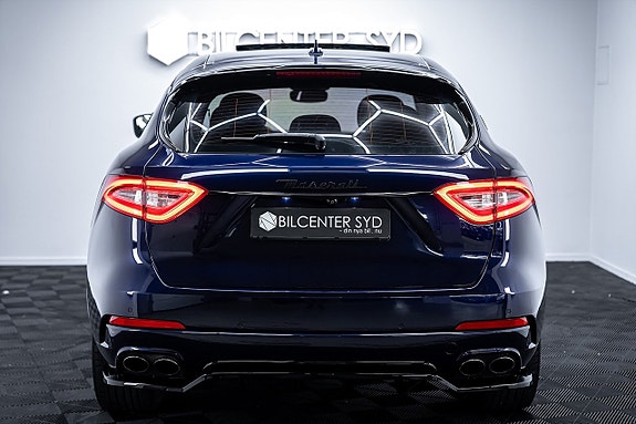 Maserati Levante 11 of 27