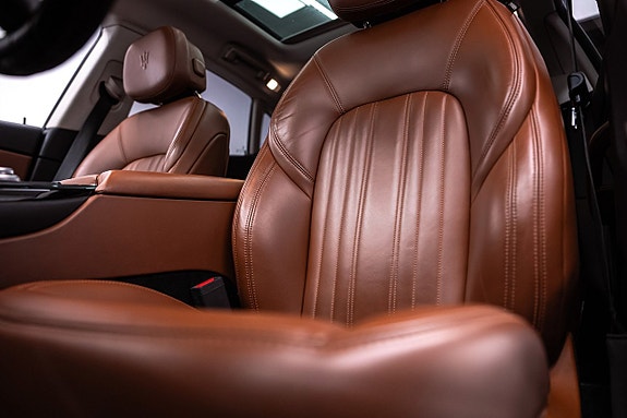 Maserati Levante 23 of 27