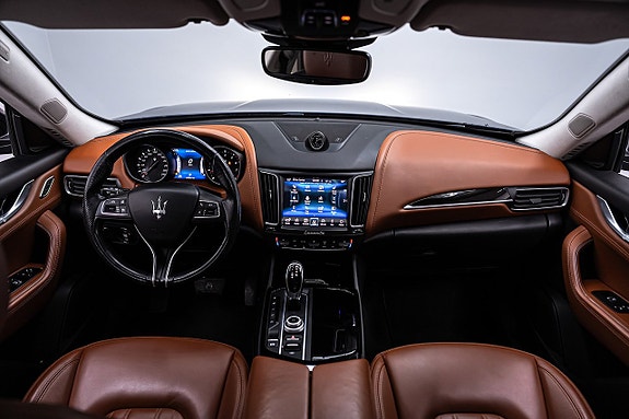 Maserati Levante 25 of 27