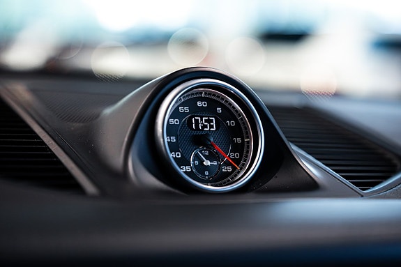 Porsche Macan Turbo 21 of 30
