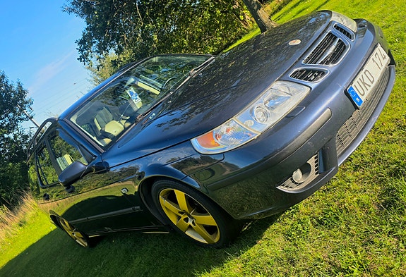 Saab 9-5 2 of 9