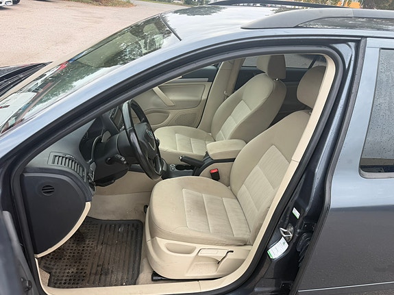 Skoda Octavia 7 of 7