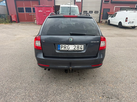 Skoda Octavia 5 of 7