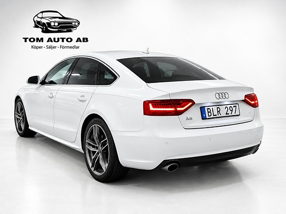 Audi A5 4 of 30