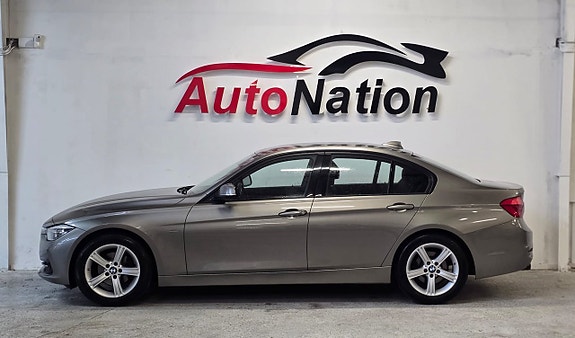 BMW 318d 2 of 13