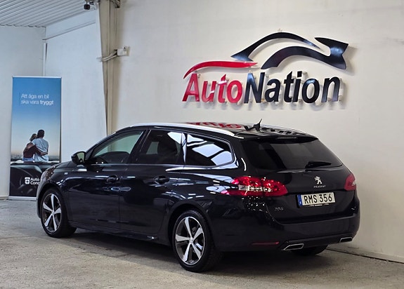 Peugeot 308 SW 2 of 16