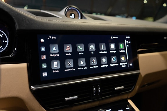Porsche Cayenne 16 of 22