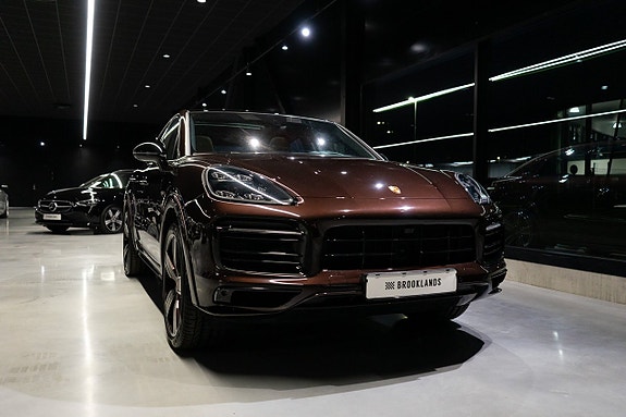 Porsche Cayenne 5 of 22