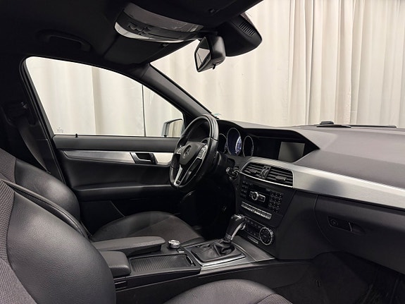 Mercedes-Benz C220 17 of 22