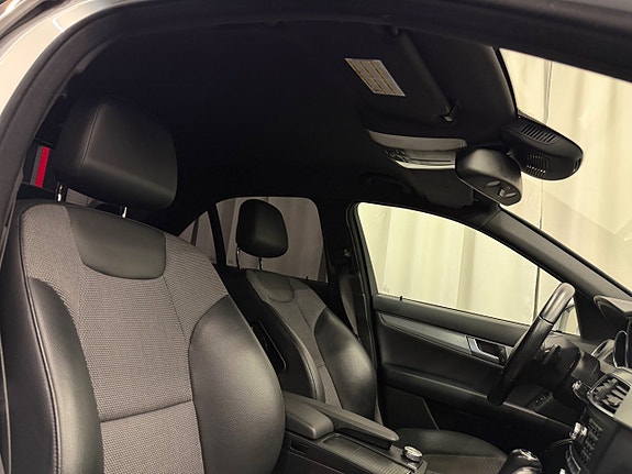 Mercedes-Benz C220 18 of 22