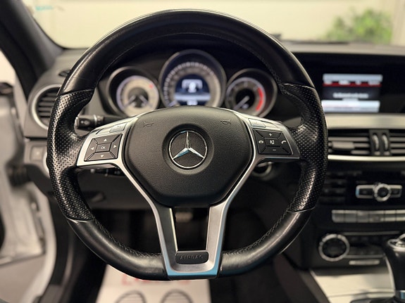 Mercedes-Benz C220 7 of 22