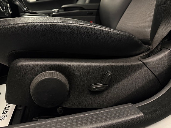 Mercedes-Benz C220 13 of 22