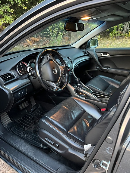 Honda Accord 6 of 11