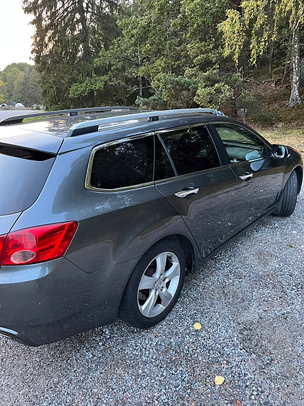Honda Accord 4 of 11