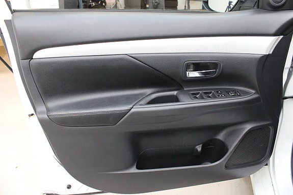 Mitsubishi Outlander 7 of 14