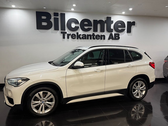 BMW X1 3 of 13