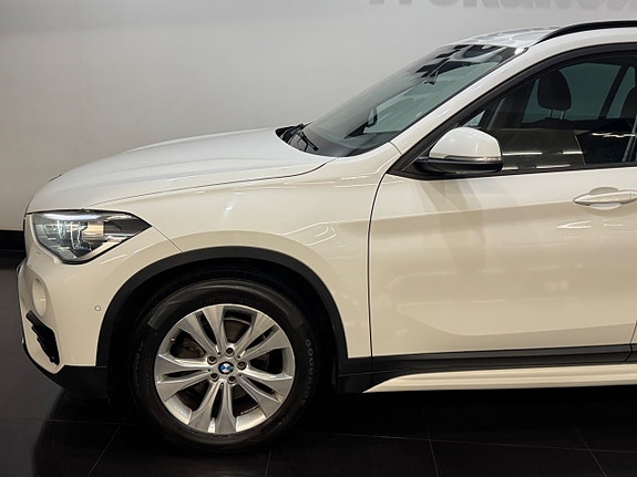 BMW X1 4 of 13