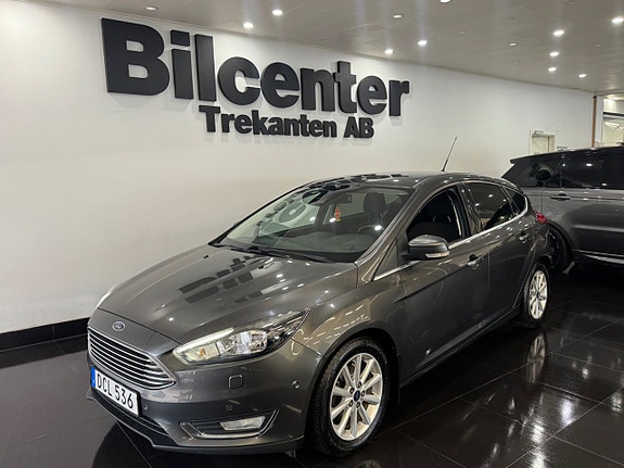 Ford Focus 2 of 9