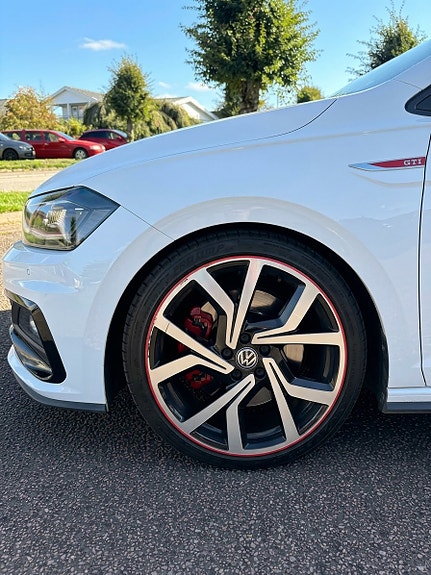 Volkswagen Polo 10 of 14