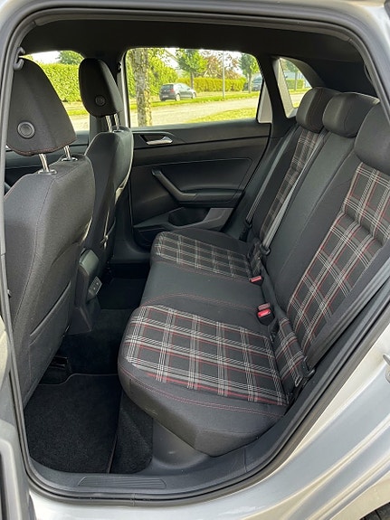 Volkswagen Polo 12 of 14