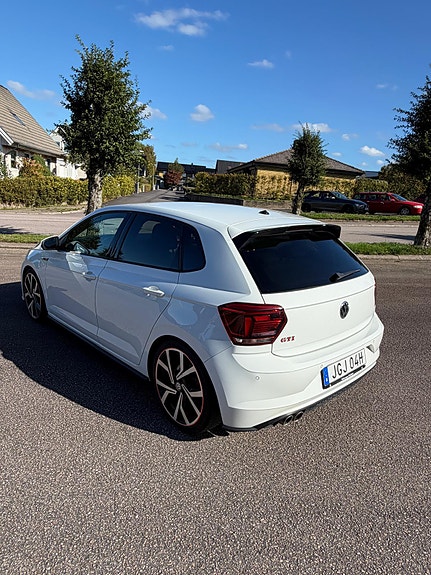 Volkswagen Polo 3 of 14