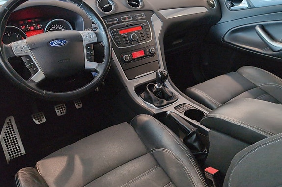 Ford Mondeo 17 of 17
