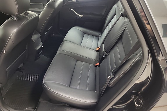 Ford Mondeo 8 of 17