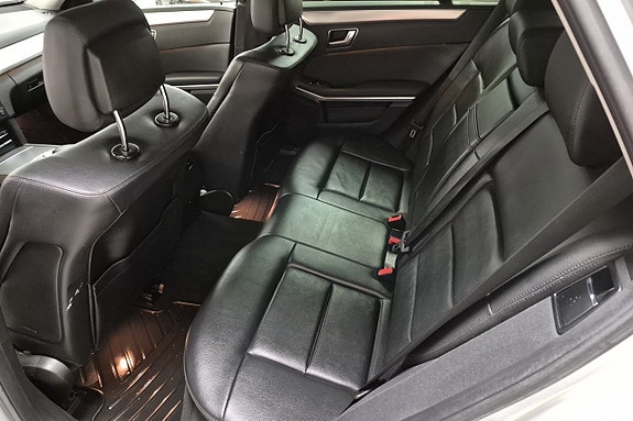 Mercedes-Benz E220 8 of 10