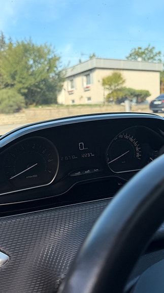 Peugeot 208 10 of 10