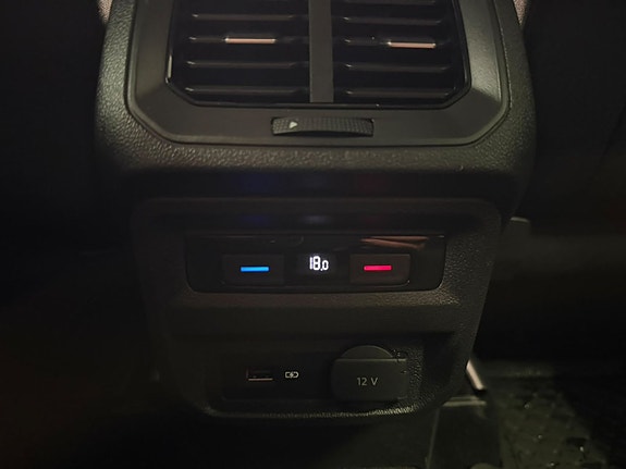 Volkswagen Tiguan 30 of 30
