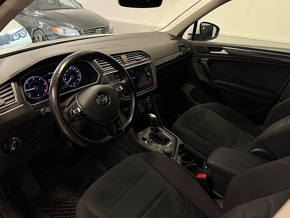 Volkswagen Tiguan 10 of 30