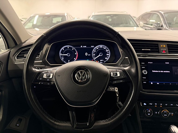 Volkswagen Tiguan 16 of 30