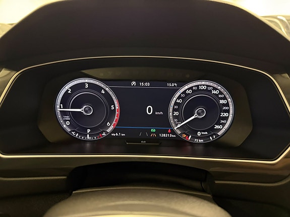 Volkswagen Tiguan 17 of 30