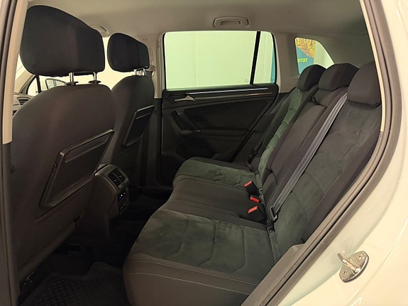 Volkswagen Tiguan 13 of 30